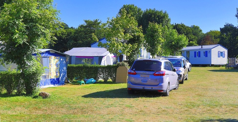 Camping vue mer Camping de l'Espérance Côte de granit Rose